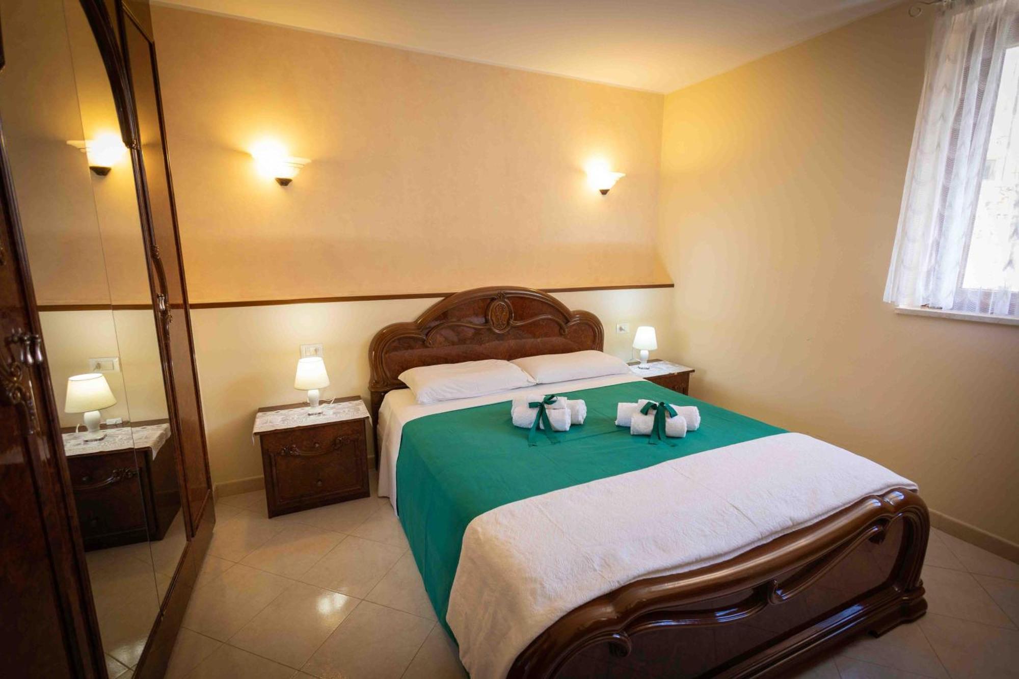 Sunshine Apartments Trappeto  Bagian luar foto